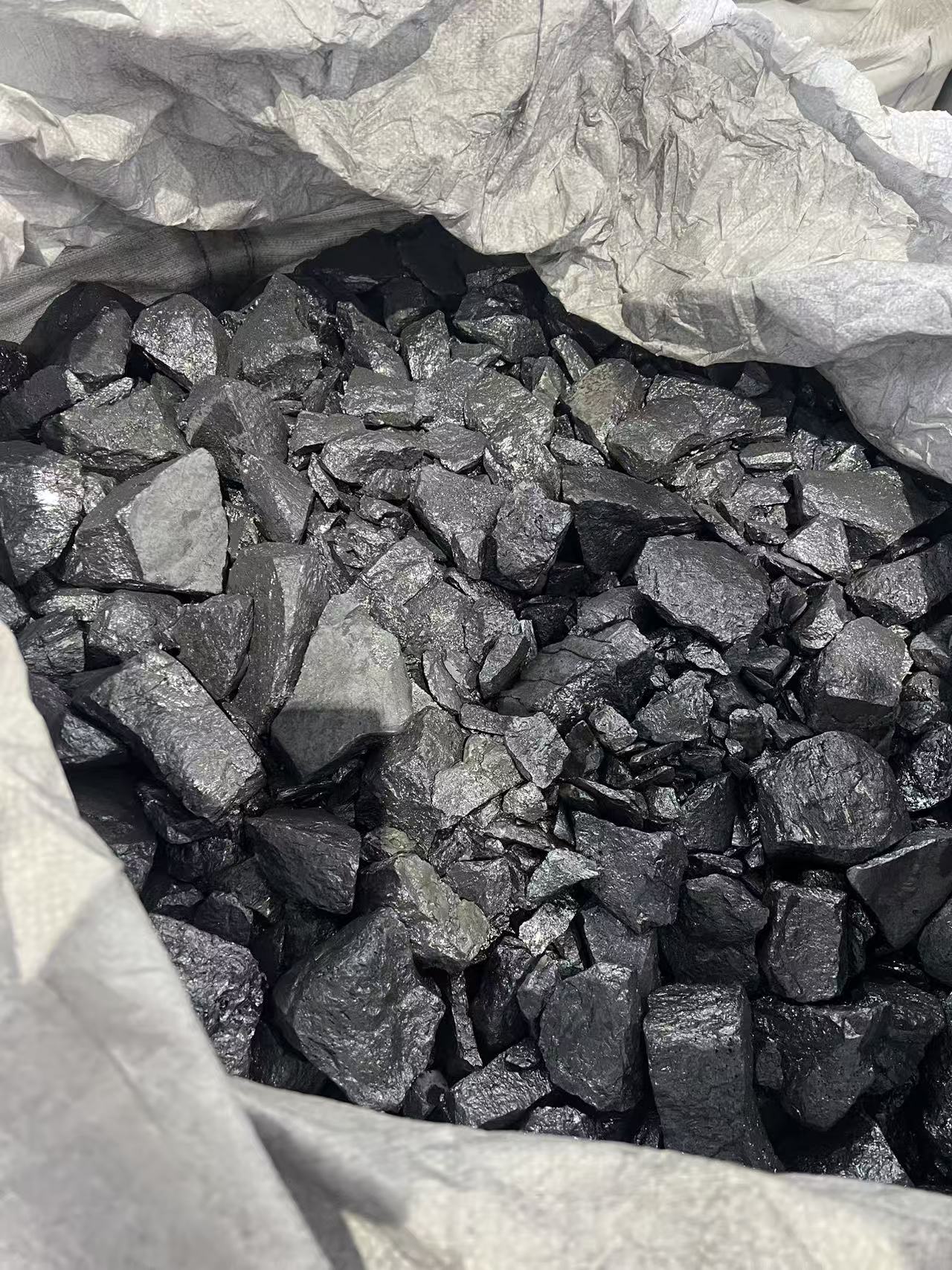 Silicon metal