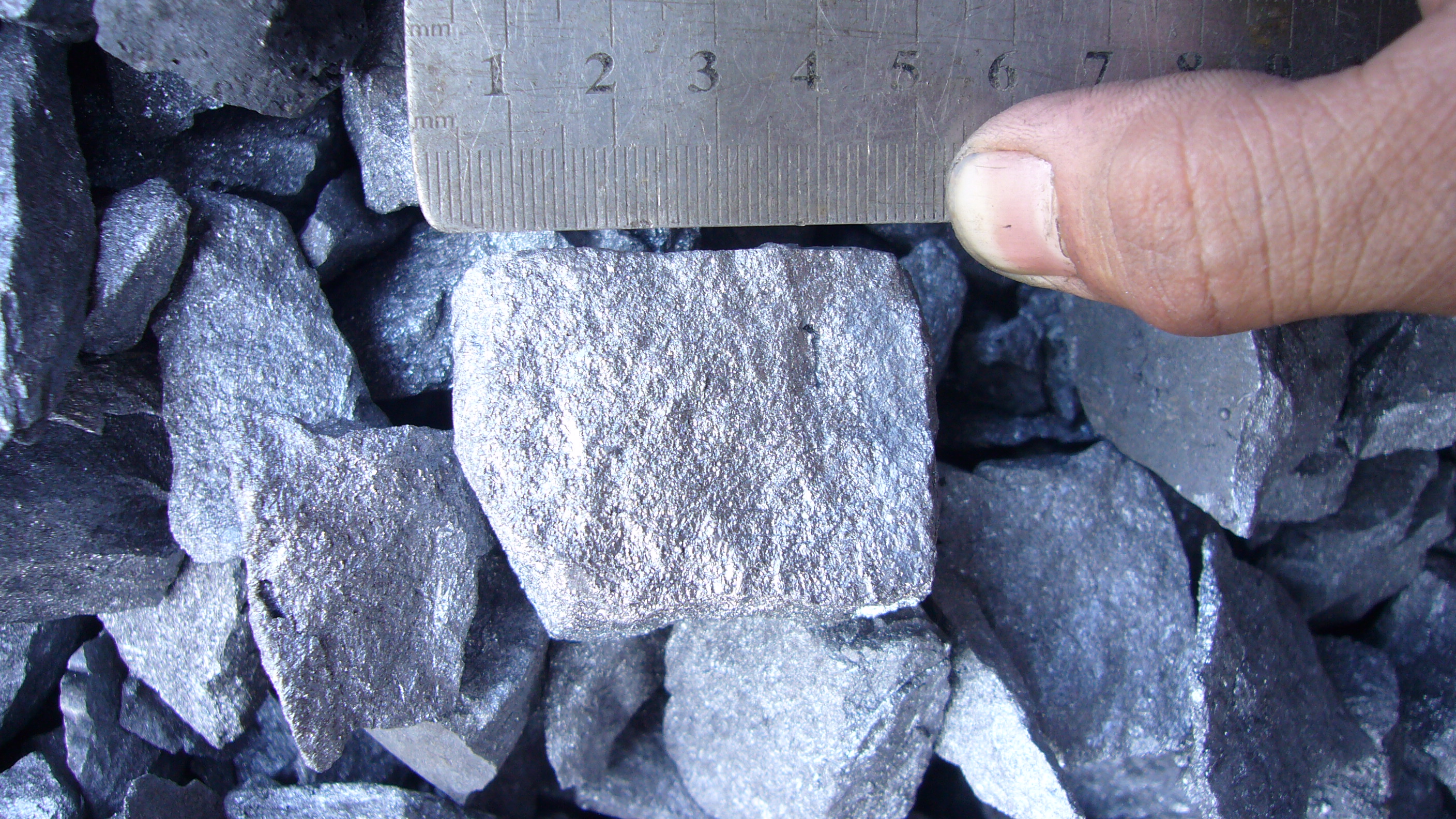 Ferro Silicon (FeSi)